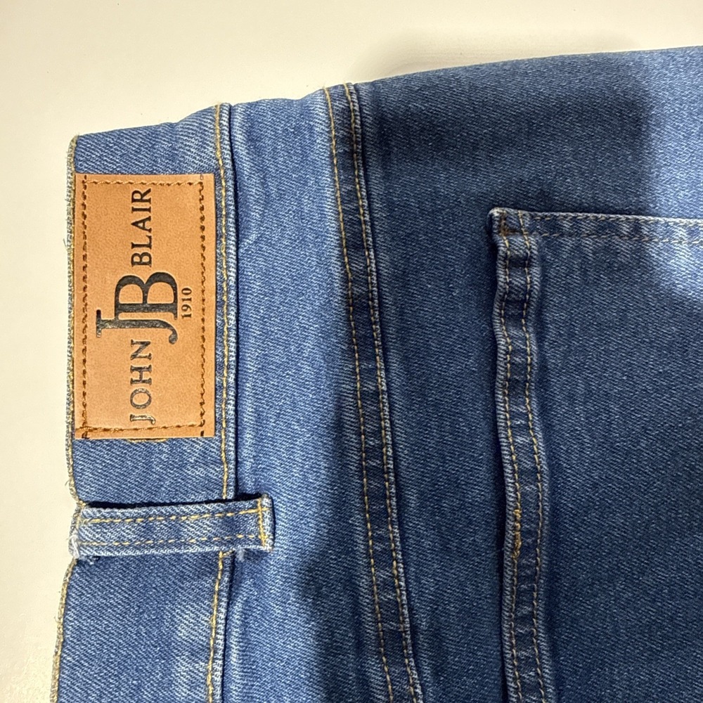 John Blair Mens Blue Jeans 42x30 Classic Fit Straight Leg Denim Pants - Picture 7 of 7